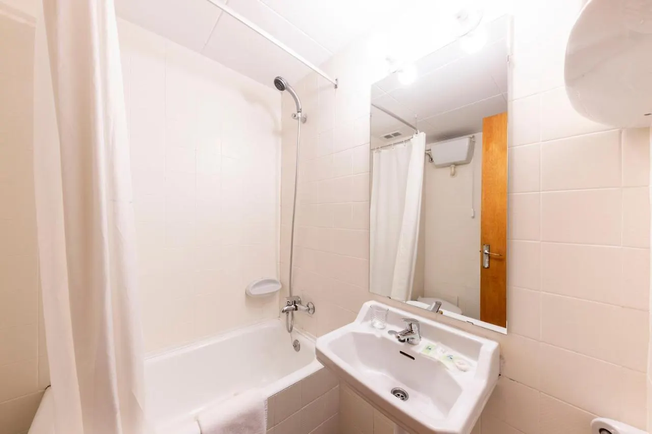 Hostal Trainera Esterri d'Àneu 2*,